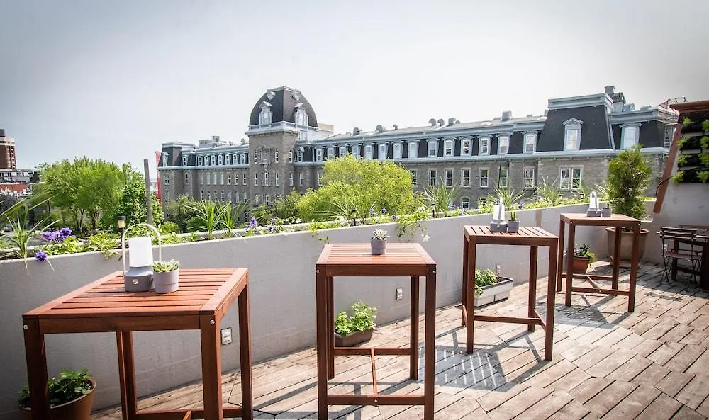 Auberge Du Plateau 0*, Montreal
