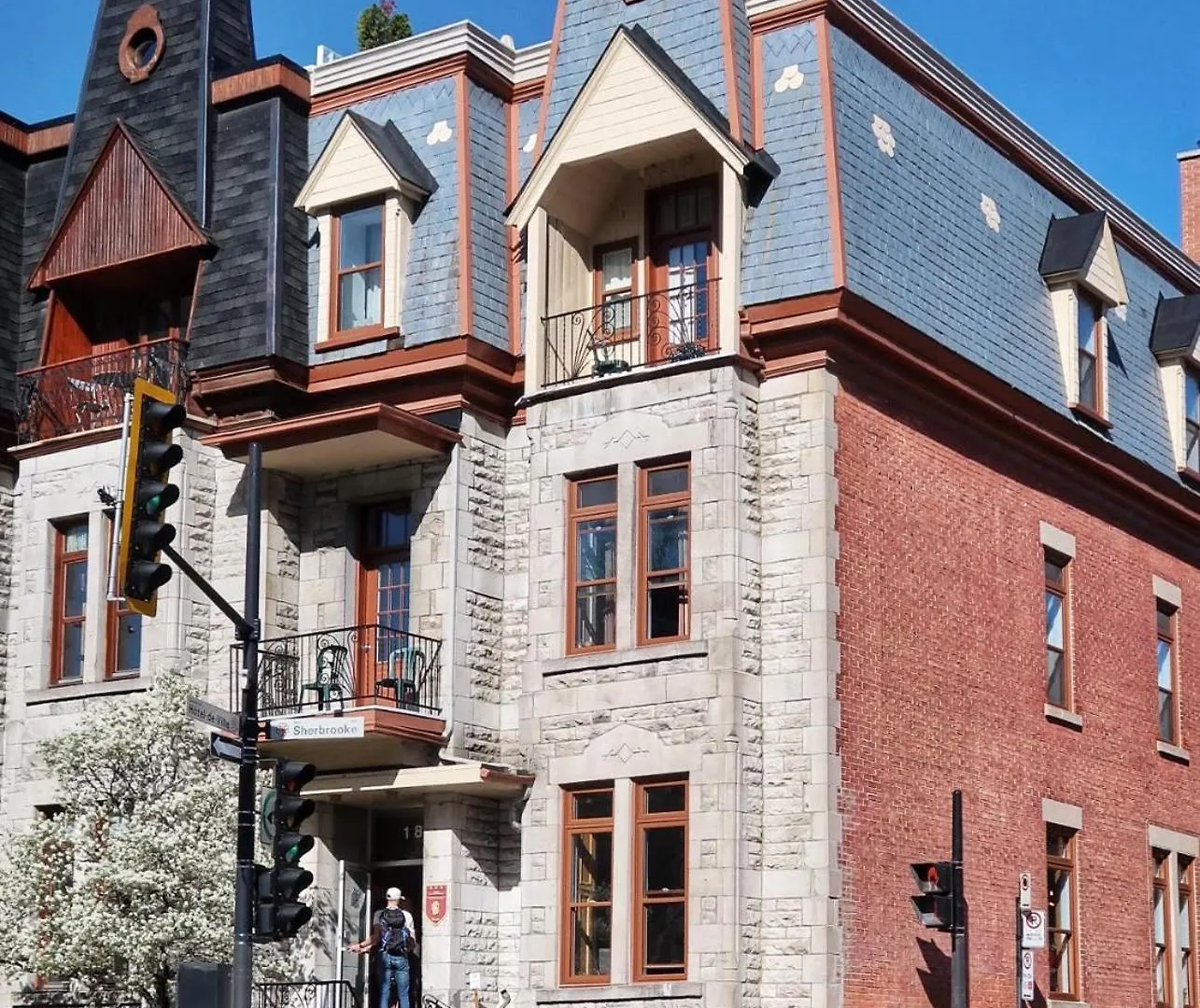 Auberge Du Plateau 0*, Montreal Canada